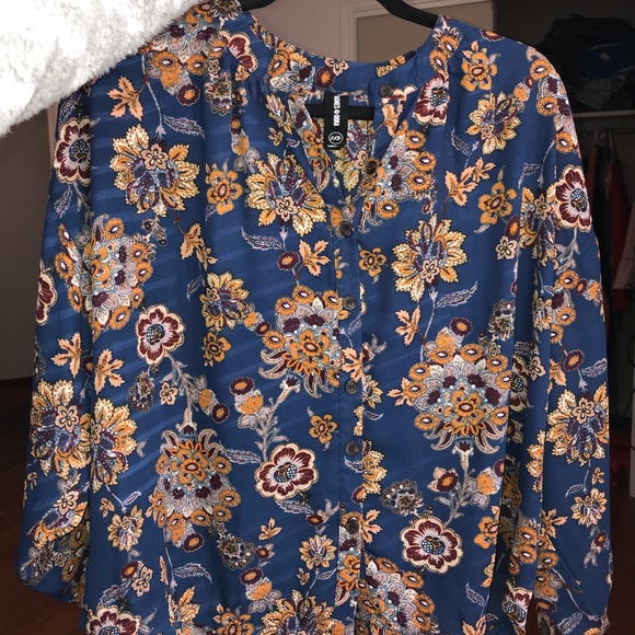 Agnes and Dora blouse - Picture 2 of 4